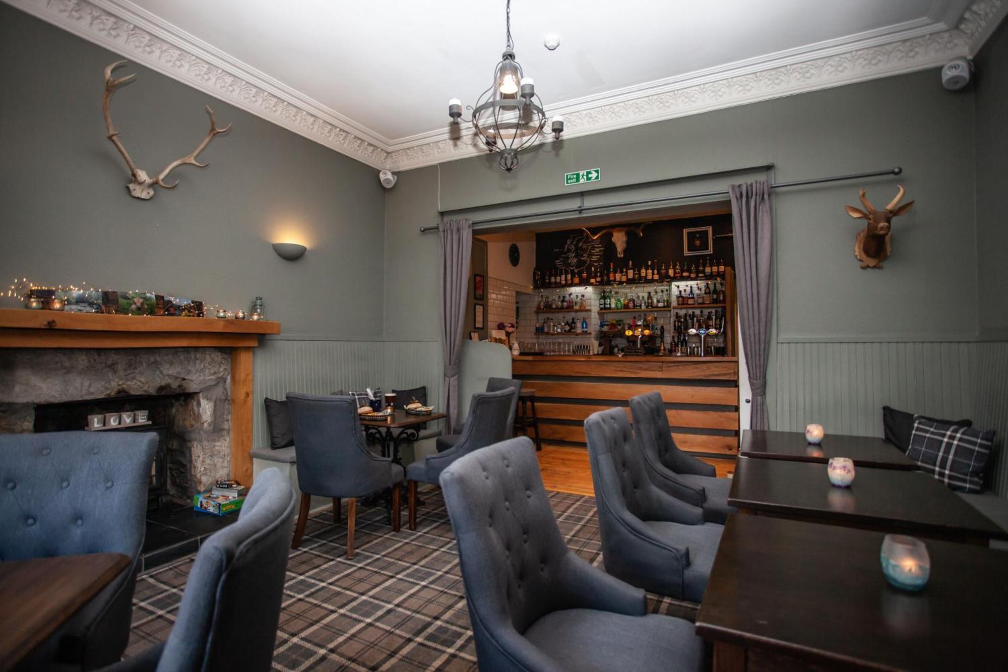 The Courie Inn Killin Exterior photo